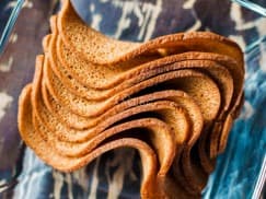 Вяленое мясо: Ресторанные гренки с сыром