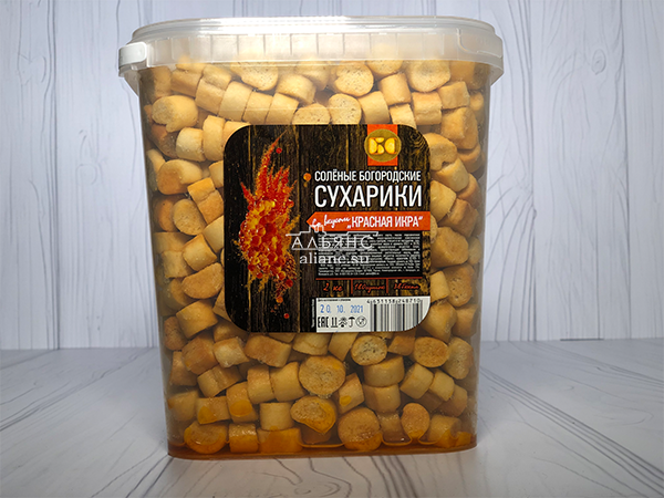 Сухарики с красной икрой в Истре