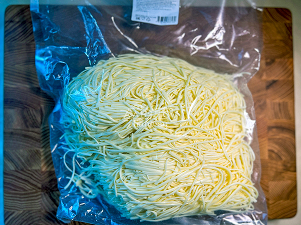 Сырный продукт ФЕРМЕРСКИЙ паутинка белая в Истре