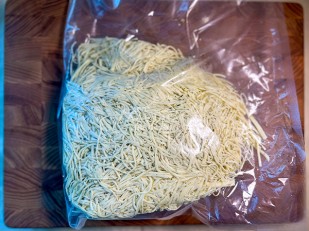 Сырный продукт ФЕРМЕРСКИЙ бочонок укроп чеснок: Сырный продукт ФЕРМЕРСКИЙ паутинка  укроп/чеснок