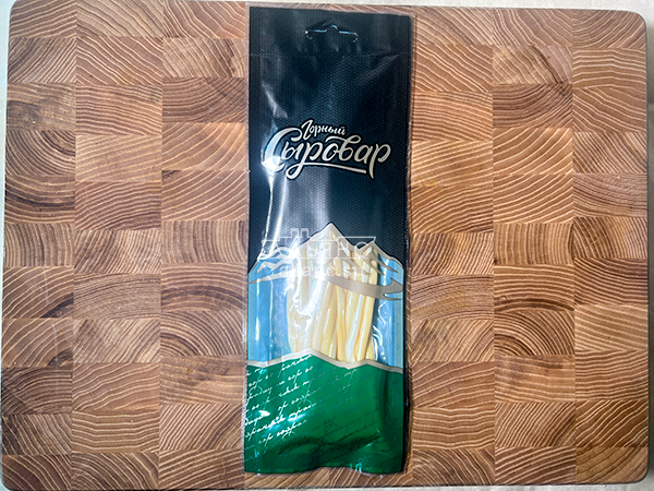 Сыр 60 гр ГОРНЫЙ СЫРОВАР (Нити копчёные) в Истре