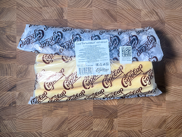 Сыр 1 кг ГОРНЫЙ СЫРОВАР (Балыковый копчёный) в Истре